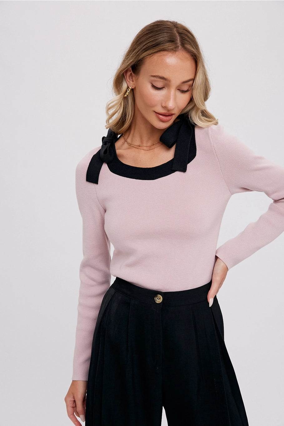 Sweater Top with Bow Detail in Dusty Pink